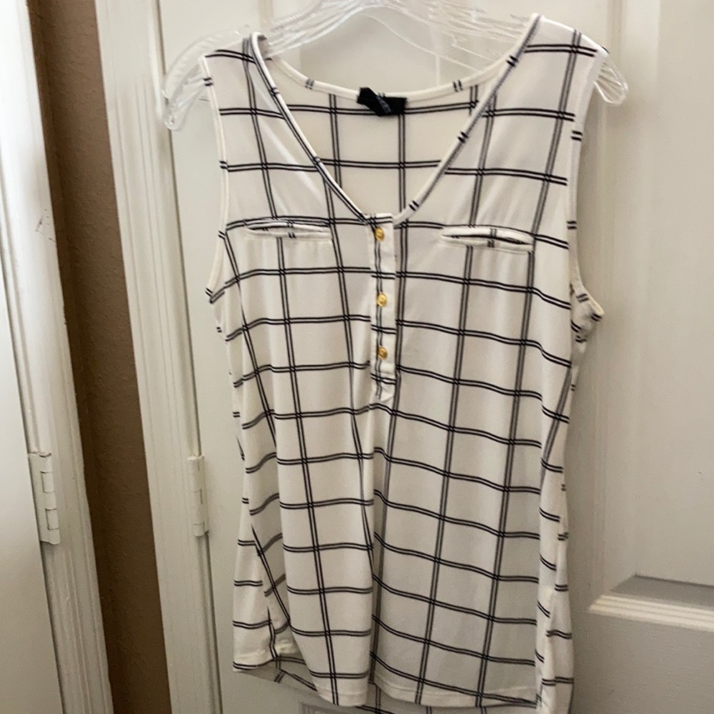 FINAL MARKDOWN Ladies Fifty Street Tunic-style Top (S)